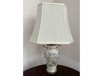 Chinese Export Porcelain Vase Table Lamp 14.5x 27.5 Floral Pattern