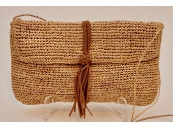 Scoop Raffia Clutch With Strap