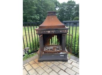 Rustic Metal Outdoor Fireplace / Chiminea