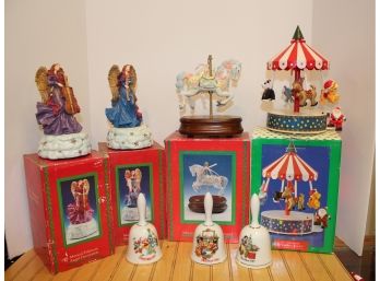 Merry Christmas & Happy Holidays Music Boxes