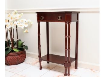 Petit Accent Table Of Six Legs