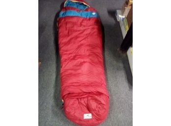 Eastern Mountain Sports Brand Down Sleeping Bag - 31 X 84 Finished Size  CVB