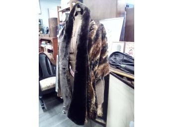 Faux Fur Shawl By Lord & Taylor - Fits Most - Luxury Accessory    E2LADDER