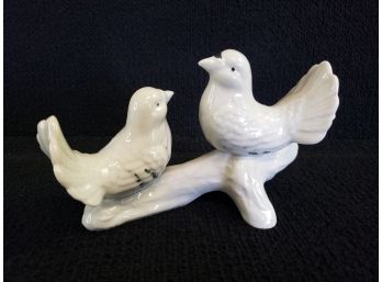 Antique Dove Lovebirds Figurine