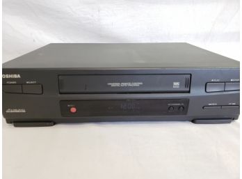 Toshiba VCR Video Cassette Recorder Model M-452 - No Remote Control