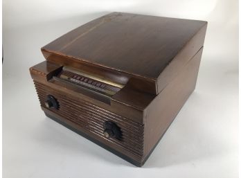 Philco 1948 Radio/Phonograph