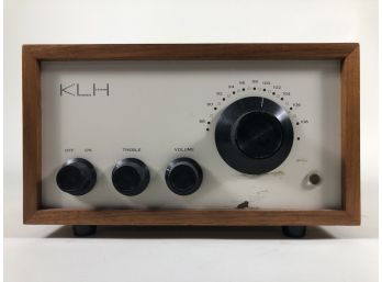 KLH Model Eight FM Receiver