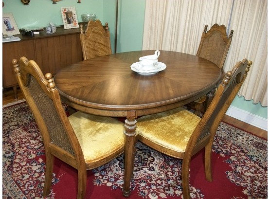 Pecan Dining Room Table & Chairs - One Leaf - Nice Set - Very Clean