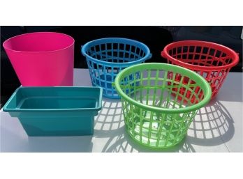 Various Multicolored Size Baskets 15'' And Smaller