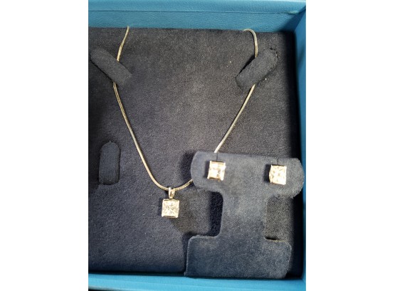 Nice Costume CZ Necklace And Earring Set