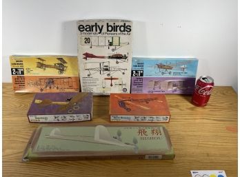 LOT OF SIX VINTAGE UNASSEMBLED MODELS OF EARLY FLIGHT AIRPLANES, VARYING SIZES