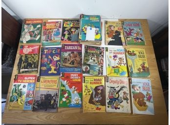 40 GOLD KEY COMIC BOOKS, MOST 12 - 35 CENTS A PIECE. INCLUDES THE YELLOW SUBMARINE, THE MONKEES, THE MEUNSTERS