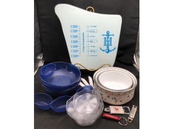Kitchen Lot - Nesting Gibson Bowls, Anchor Hocking Glass Cutting Board, Tupperware Chip And Dip Bowls, More!