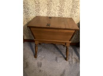 Vintage Dough Box Style Side Table With Magazine Storage 2 Of 3