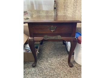 Broyhill Queen Anne Side Table 1 Of 2