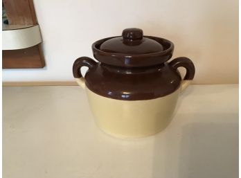 Vintage McCoy Bean Pot ~ MINT ~