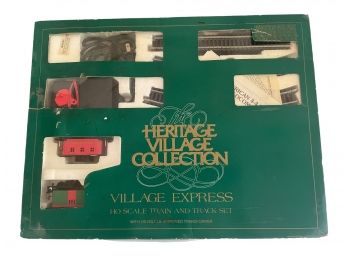 Department 56, The Heritage Village , Village Express HO Scale Train Set.