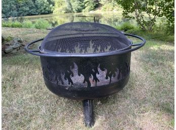 Portable Metal Fire Pit With Cover.