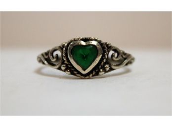 Vintage Sterling Silver 925 & Green Heart Shaped Rhinestone Ladies Size 8