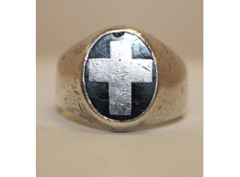 Vintage Men's Sterling Silver & Onyx Crucifix Ring -- Well Worn!