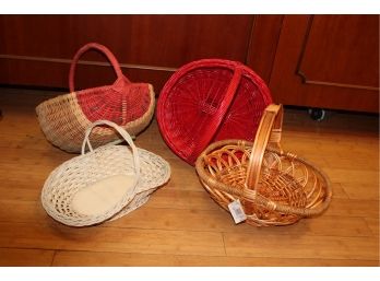 Mixed Lot Of Large Woven Wicker Baskets