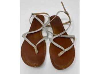 Womens Express Silver Criss-Cross Sandals, Size 8