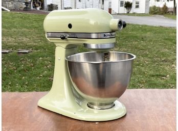 A Vintage Kitchen Aid Mixer - Working - In Iconic Avocado!