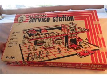 1950s Cohn All Metal Service Station
