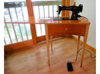 Vintage Singer Sewing Machine In Mid-century Cabinet