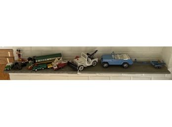 Lot Of Toy Cars Tonka Jeepster And Jeep Tow Truck