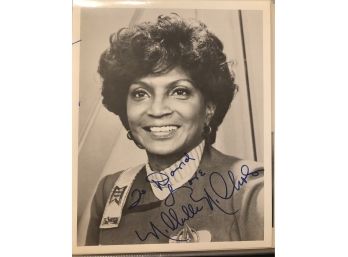 Nichelle Nichols Signed 8x10 B/w Photo Star Trek Uhura Inscribed