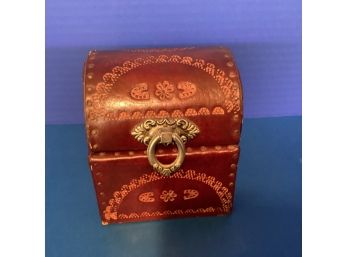 Vintage Leather Covered Lined Hinged Keepsake Box