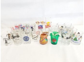 Vintage Assortment Of Nightclub Bar Liquor Shot Glasses & More-planet Hollywood, Hard Rock Cafe, Chicago Bulls