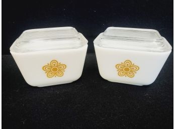 Vintage Pyrex Gold Butterfly 1.5 Cup Refrigerator Dishes With Lids 501 Set Of 2