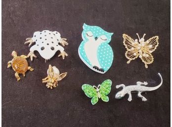 Vintage Assortment Of Ladies Pins & Brooches Including Trifari & Signed Erstwilder Owl