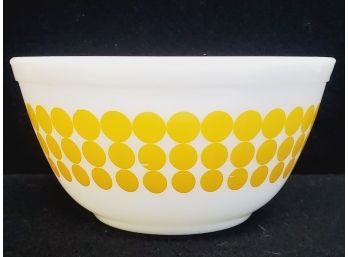 Vintage Pyrex Yellow Dots Mixing Bowl 402 - 1.5 Quart