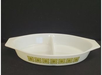 Vintage Pyrex Divided Casserole Dish In Verde Square Flowers 1 1/2 Quart