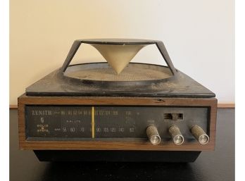 Zenith Circle Of Sound AM/FM Cone Radio