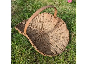 Beautiful Vermont Antique Log Basket