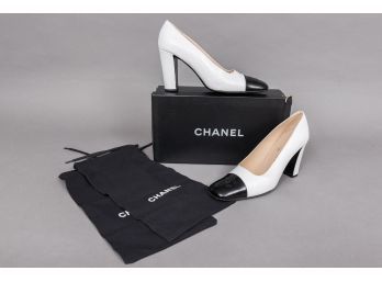 CHANEL Black And White Leather Pumps (Size 39)