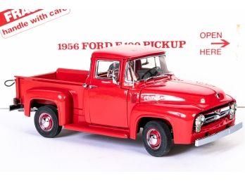 Franklin Mint Die Cast 1956 Ford F100 Model With Box