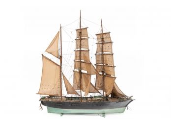 Green/Black model ship
