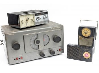 Grouping of vintage radios