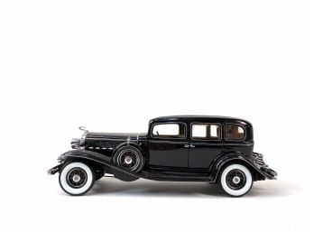 1932 Cadillac V-16 Fleetwood Sedan  - With Title