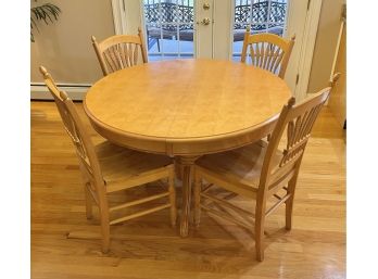 Expanding Wooden Dining Table With 4 Chairs