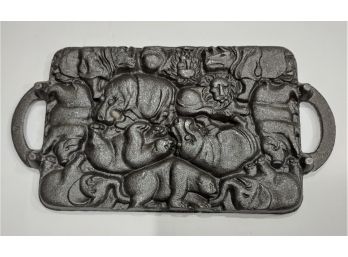 HEAVY CAST IRON ANIMAL BAKING PAN IN EXCELLENT CONDITION ITEM #9