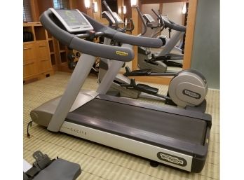 Technogym Excite 500 Treadmill With Instruction Booklets - See Description For Important Pick Up Info