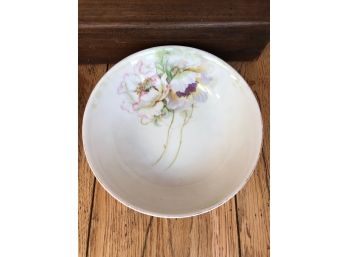 PV VFSSRA Germany Handpainted Serving Bowl Floral Pattern 8 1/2' Diameter