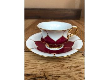 Beautiful, Like New Teacup & Saucer W/makers Mark