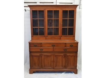 Vintage Vermont Of Winooski Solid Rock Maple 2-Piece Dining Hutch Breakfront China Cabinet